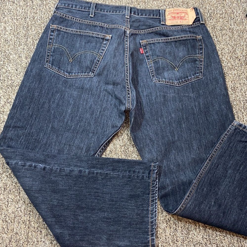 VTG, 90s Levi’s 501 XX Size W40x30L Relaxed Blue Denim Jeans with Classic Fit
